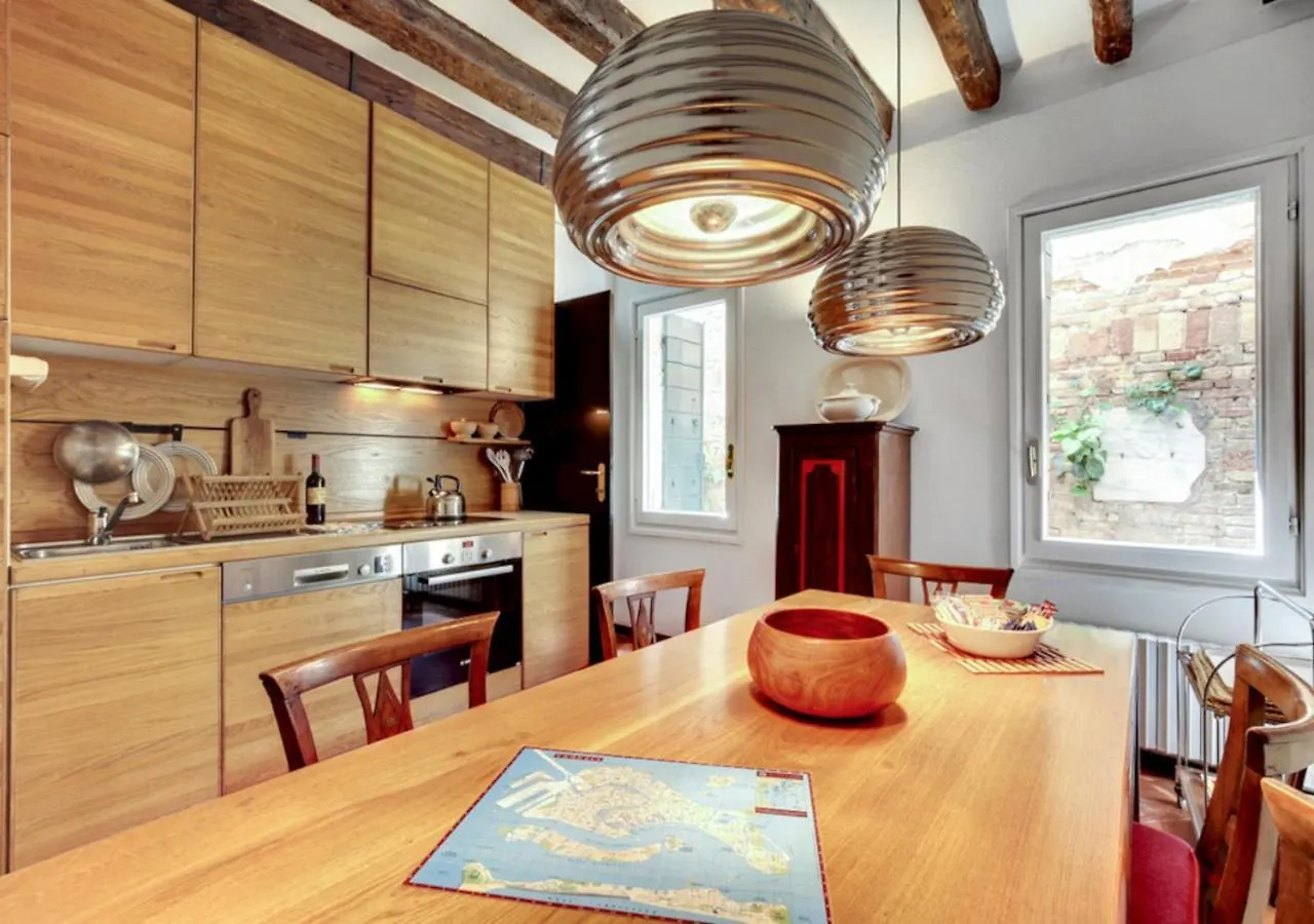 Apartment Ca Malvasia House With Garden Venice