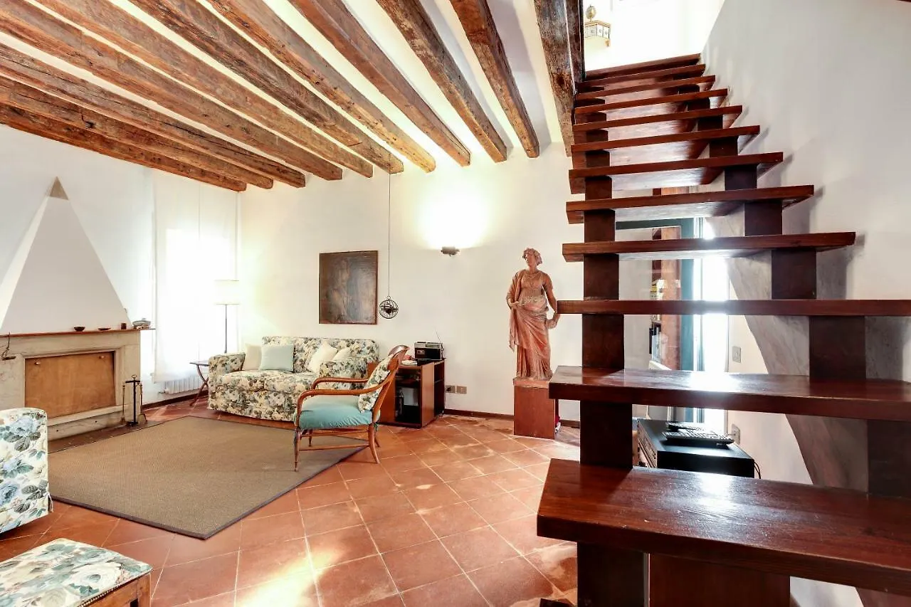 Apartment Ca Malvasia House With Garden Venice Italy